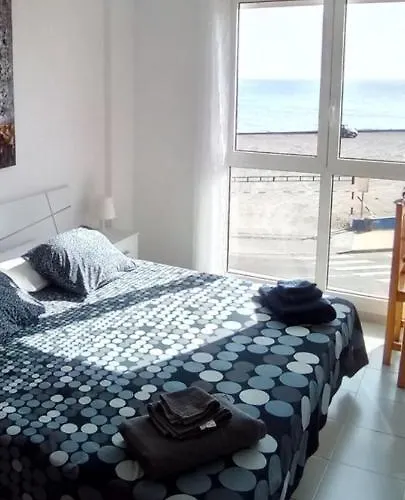 Un Dormitorio Frente Playa El Medano